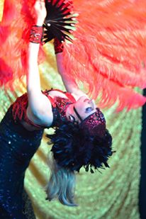 #burlesqueadelaide #peachesNGin #burlesqueaustralia